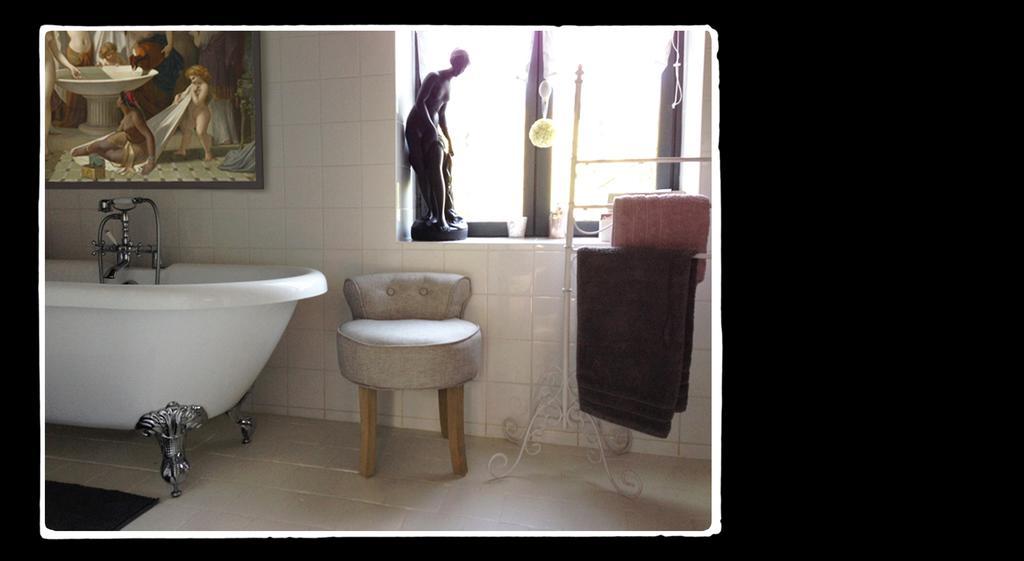 Manoir De Livet Bed & Breakfast Saint-Germain-de-Livet Room photo